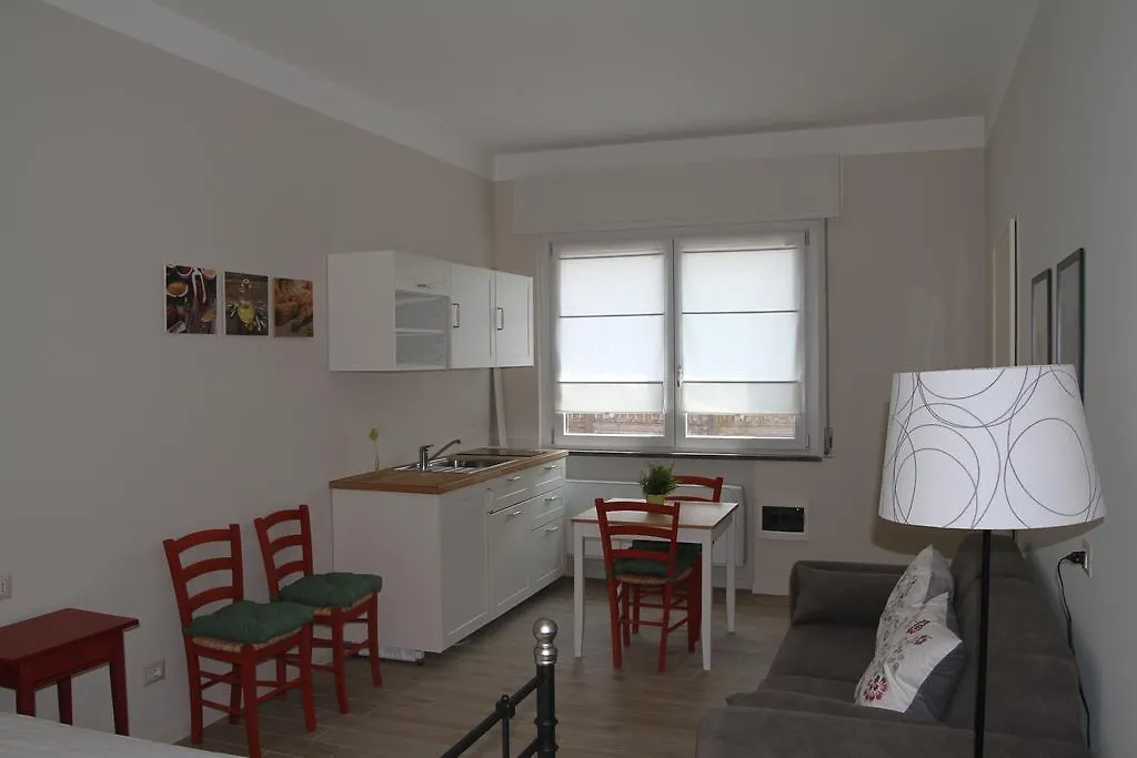 Residence Campo Rotondo Tavernerio 0*,  Italy