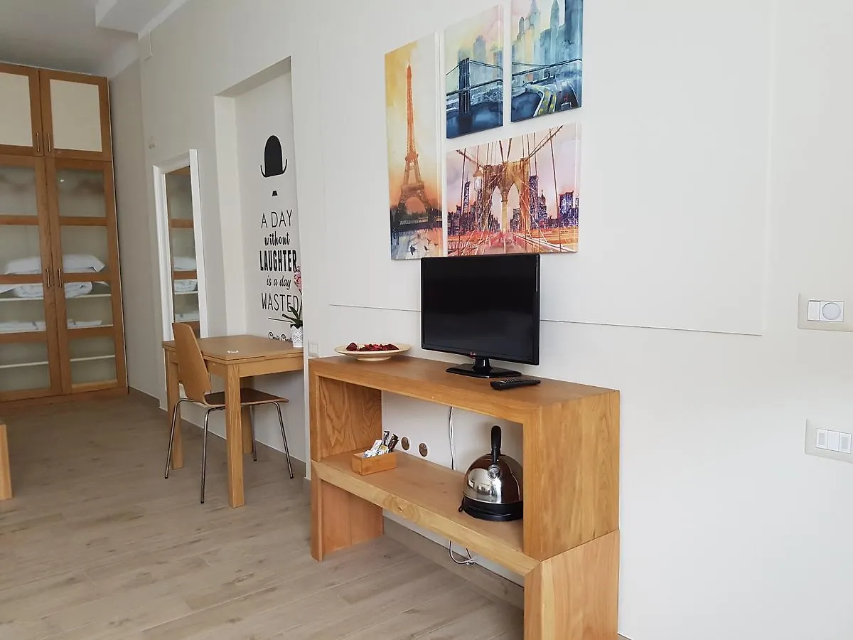 Residence Campo Rotondo Tavernerio 0*,