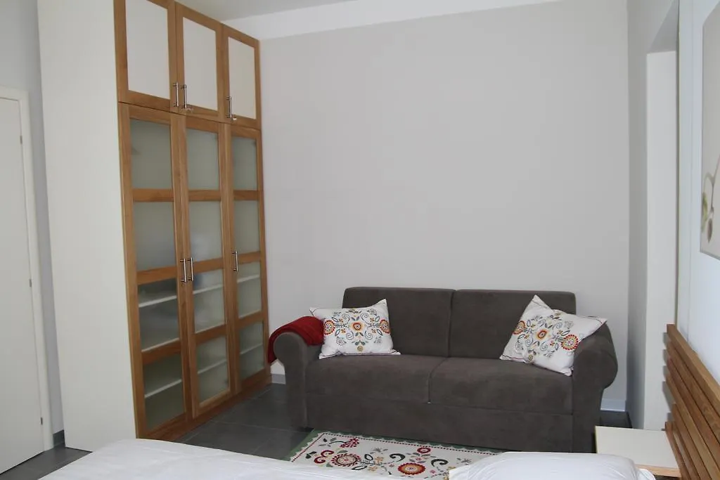 Residence Campo Rotondo Tavernerio 0*,